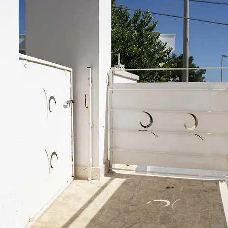 In Via Schipa Pescoluse Apartment *