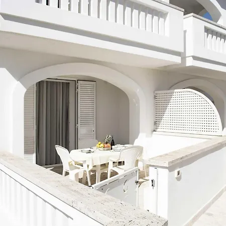 In Via Schipa Pescoluse Apartment *